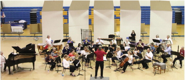 Symphonette  Gets Back Into  Concert Action